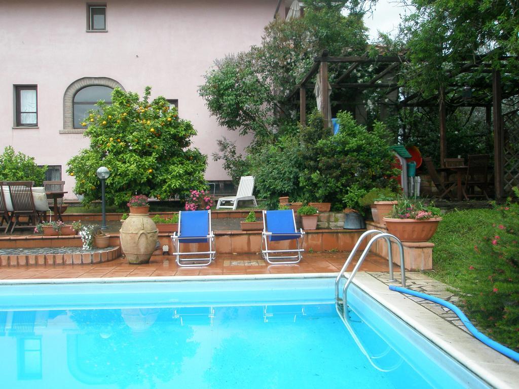 L'Oasi Di Aaron Hotel Formello Exterior foto